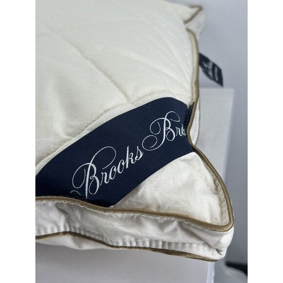 brooks Brothers 100% Wool bed  Pillow Queen size 20”x30” - Picture 8 of 15